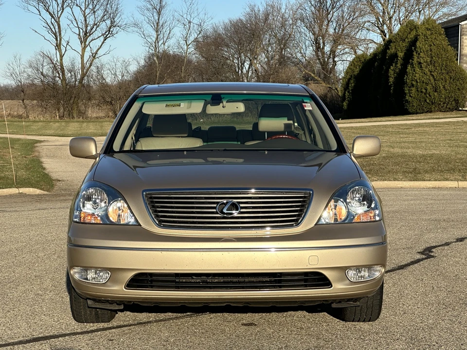 2002 Lexus LS 3rd Gen - Image 4 of 31