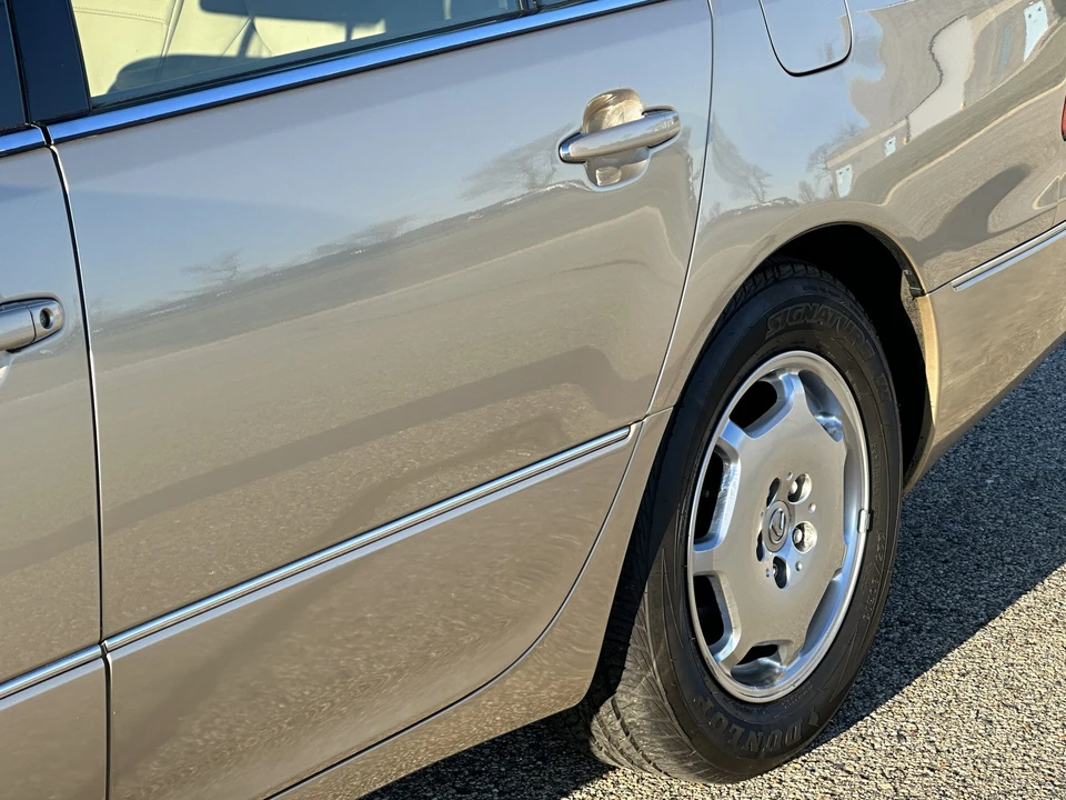 2002 Lexus LS 3rd Gen - Image 31 of 31