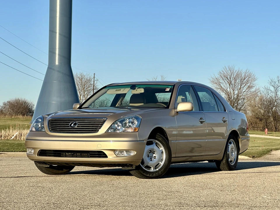 2002 Lexus LS 3rd Gen - Image 3 of 31