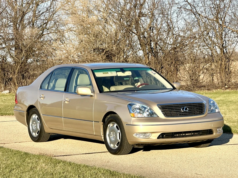 2002 Lexus LS 3rd Gen - Image 8 of 31