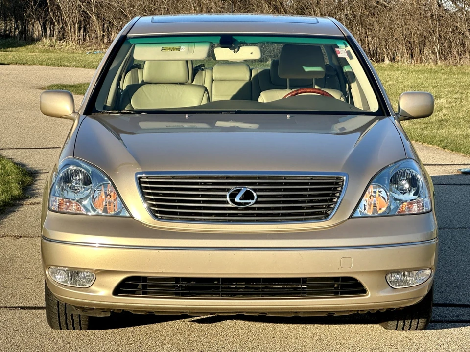 2002 Lexus LS 3rd Gen - Image 5 of 31