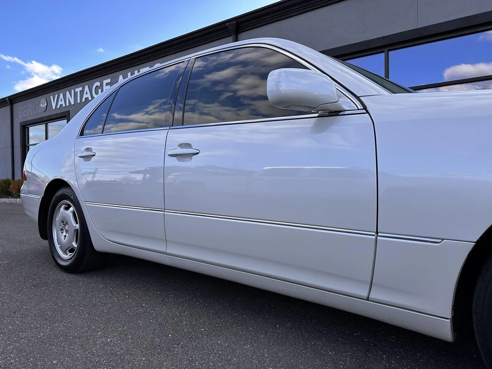 2002 Lexus LS 3rd Gen - Image 30 of 31
