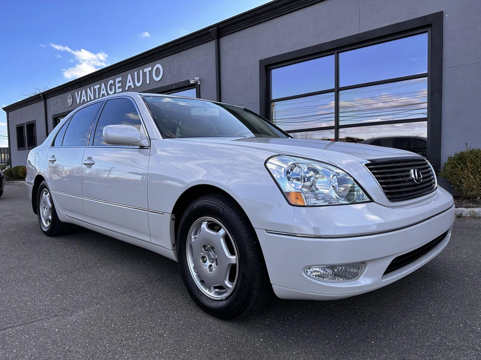2002 Lexus LS 3rd Gen - Image 23 of 31