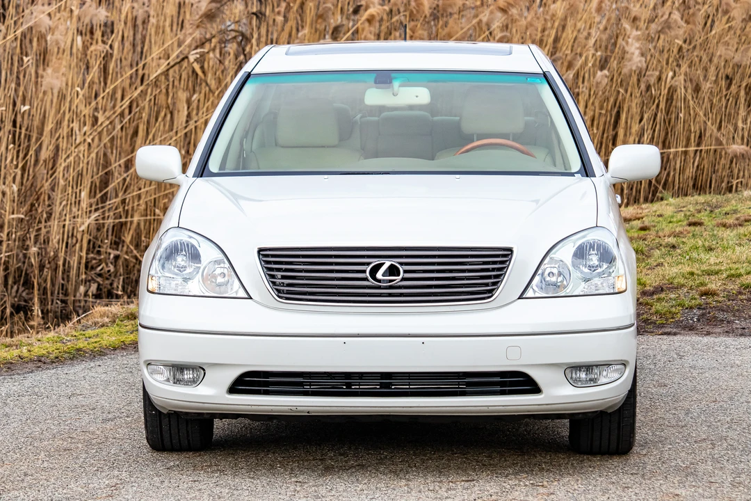 2002 Lexus LS 3rd Gen - Image 6 of 31