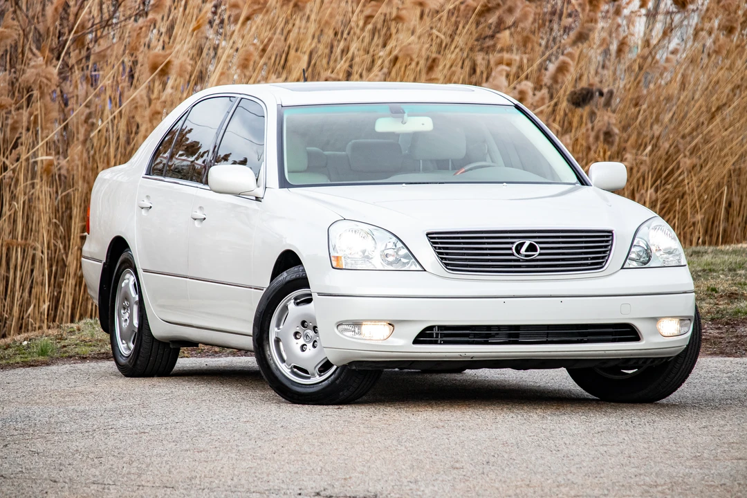 2002 Lexus LS 3rd Gen - Image 10 of 31