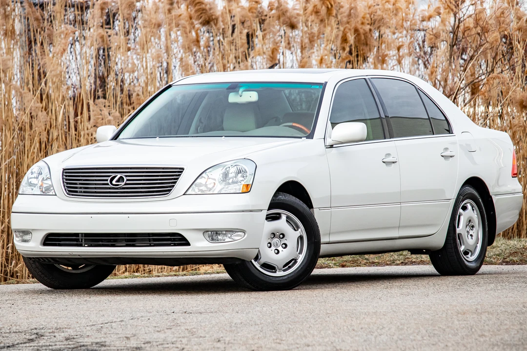 2002 Lexus LS 3rd Gen - Image 3 of 31