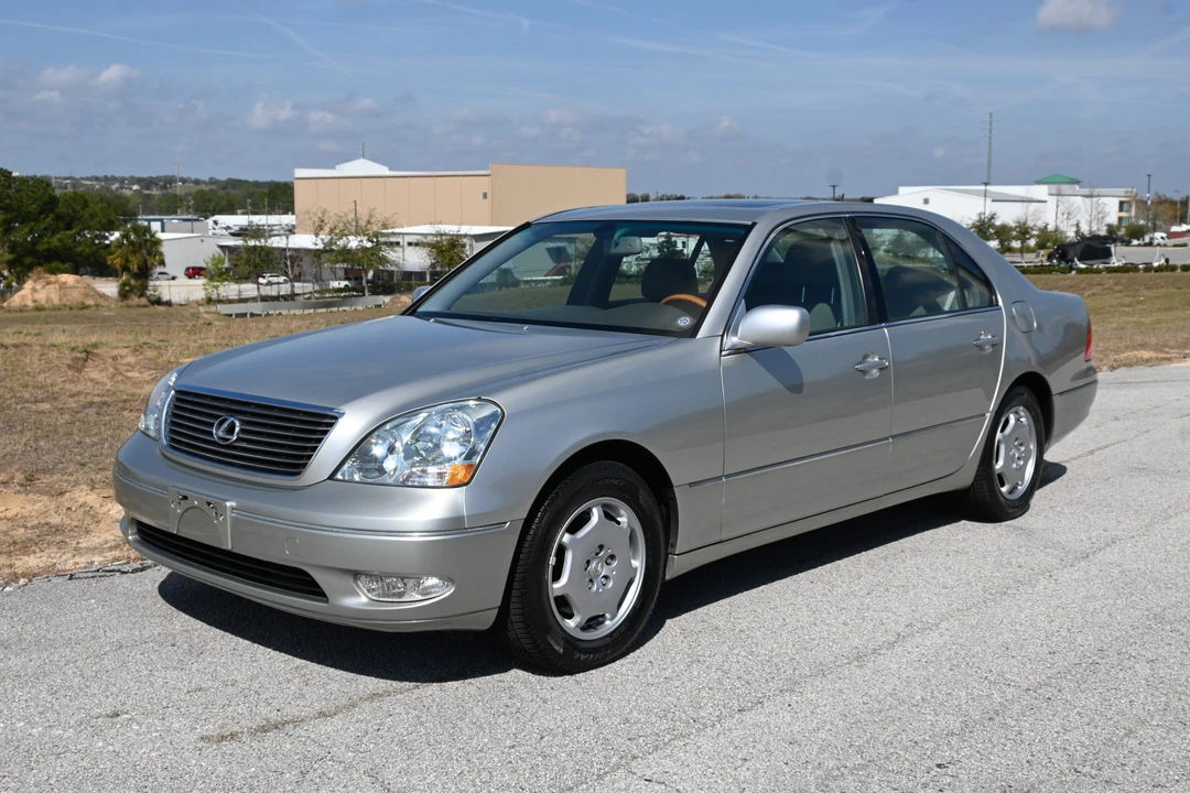 2002 Lexus LS 3rd Gen - Image 12 of 31