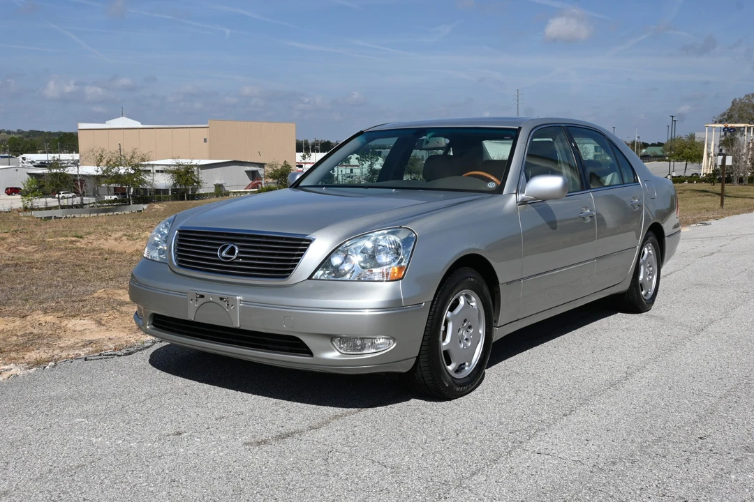 2002 Lexus LS 3rd Gen - Image 9 of 31