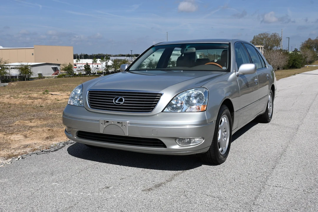 2002 Lexus LS 3rd Gen - Image 3 of 31