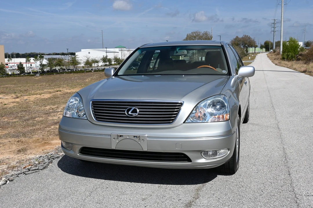 2002 Lexus LS 3rd Gen - Image 2 of 31