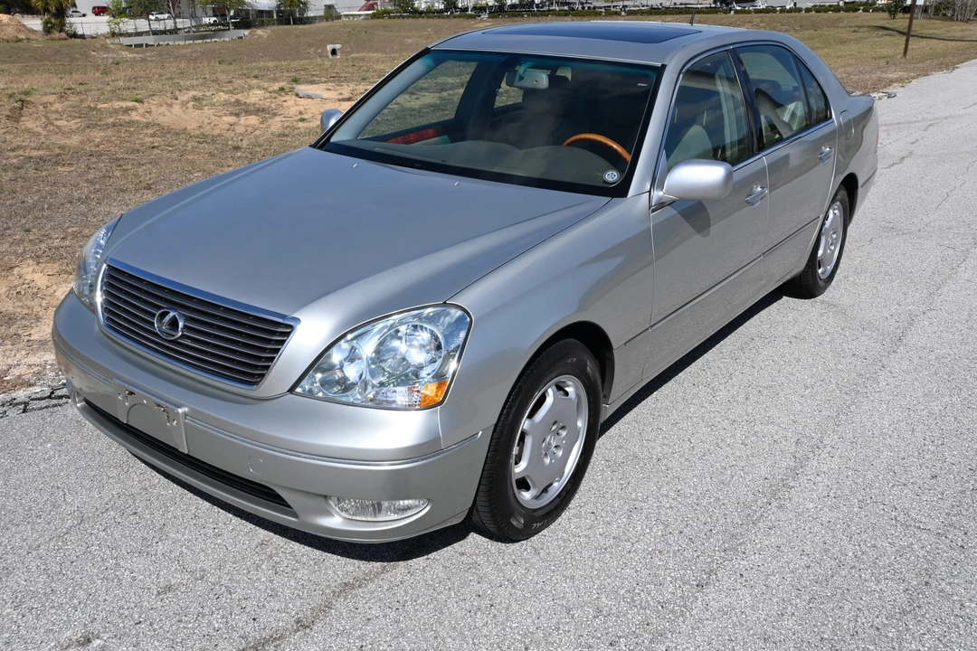 2002 Lexus LS 3rd Gen - Image 10 of 31
