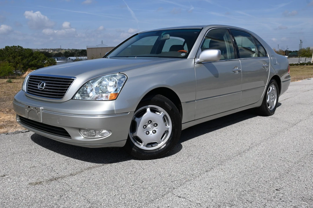 2002 Lexus LS 3rd Gen - Image 11 of 31