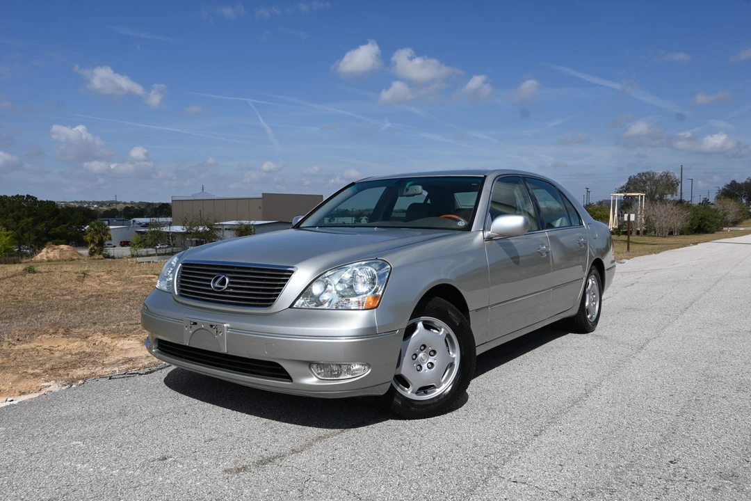 2002 Lexus LS 3rd Gen - Image 7 of 31