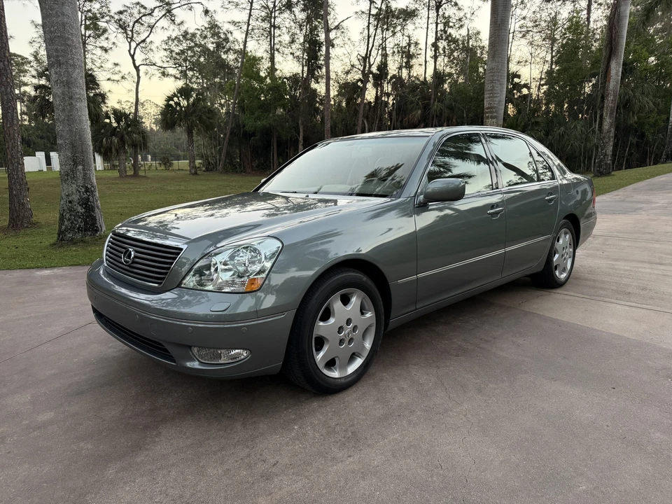 2002 Lexus LS 3rd Gen - Image 4 of 31