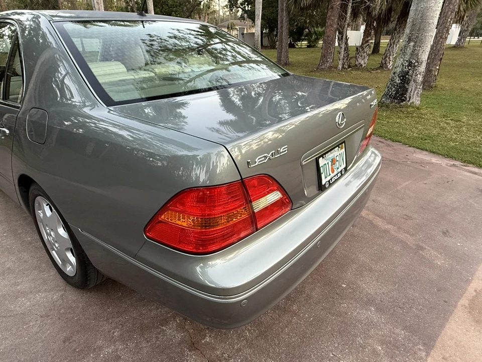 2002 Lexus LS 3rd Gen - Image 31 of 31