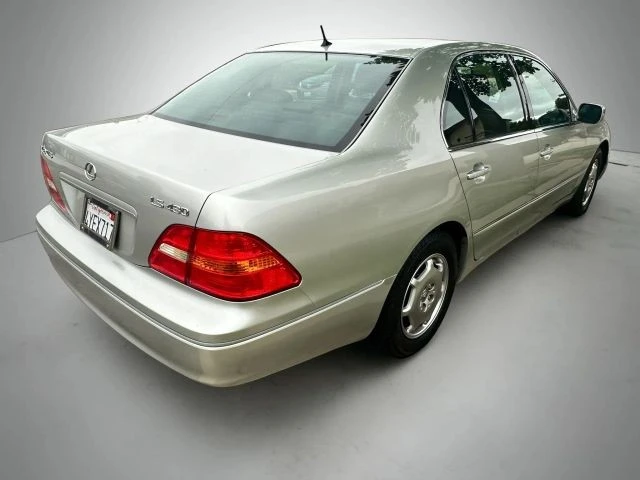 2002 Lexus LS 3rd Gen - Image 5 of 8