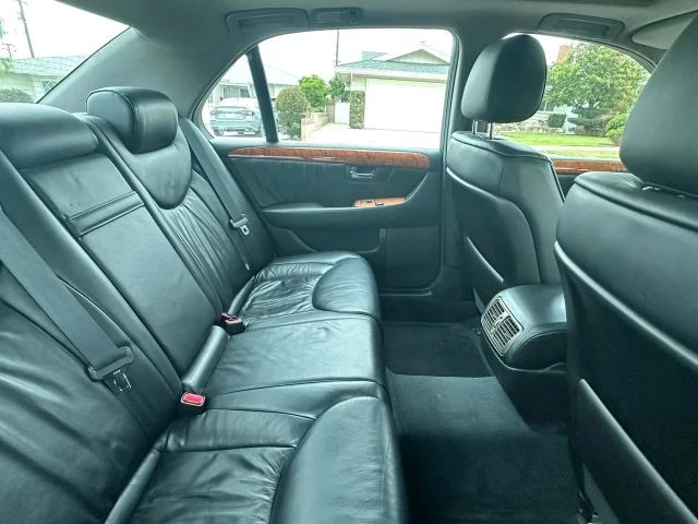 2002 Lexus LS 3rd Gen - Image 3 of 8