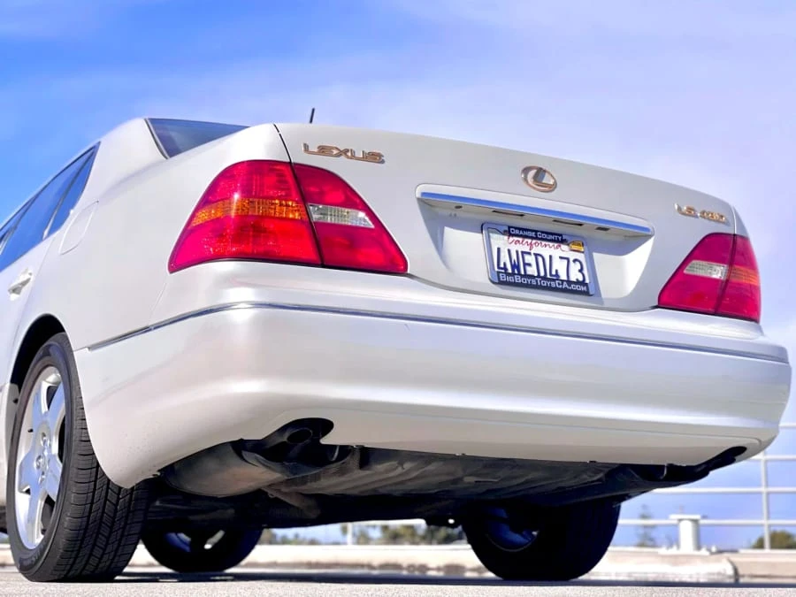 2002 Lexus LS 3rd Gen - Image 22 of 31