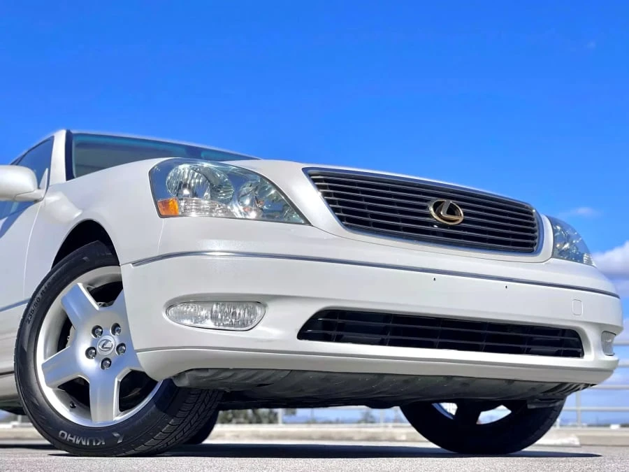 2002 Lexus LS 3rd Gen - Image 13 of 31