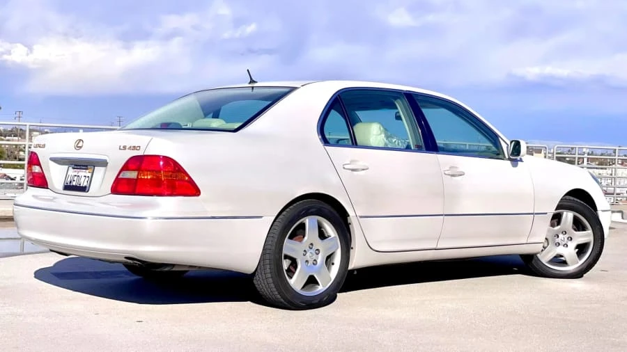 2002 Lexus LS 3rd Gen - Image 3 of 31