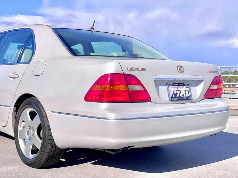 2002 Lexus LS 3rd Gen - Image 20 of 31