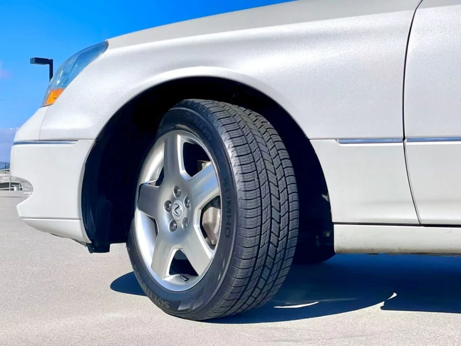 2002 Lexus LS 3rd Gen - Image 9 of 31