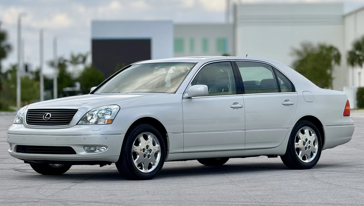 2002 Lexus LS 3rd Gen - Image 6 of 31