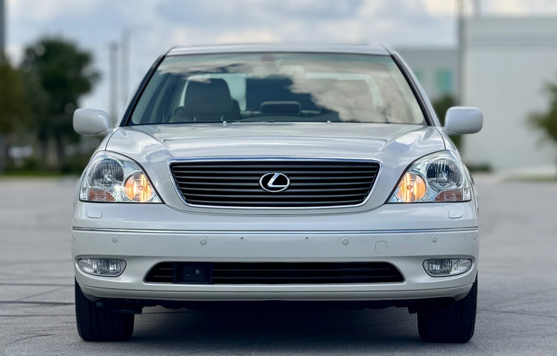 2002 Lexus LS 3rd Gen - Image 21 of 31