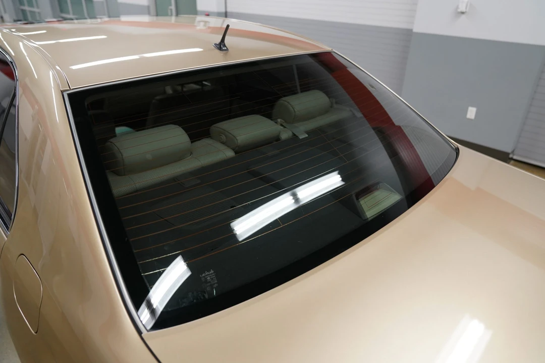 2002 Lexus LS 3rd Gen - Image 29 of 31