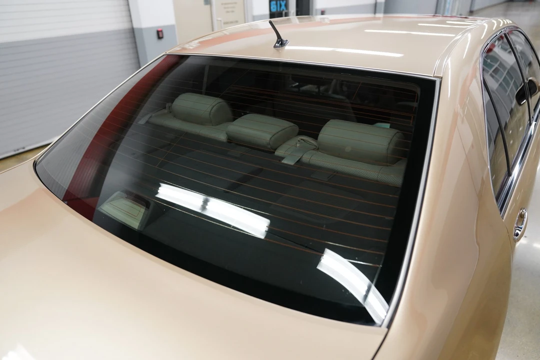 2002 Lexus LS 3rd Gen - Image 23 of 31
