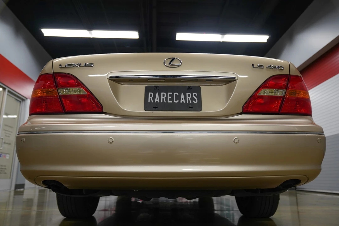 2002 Lexus LS 3rd Gen - Image 25 of 31