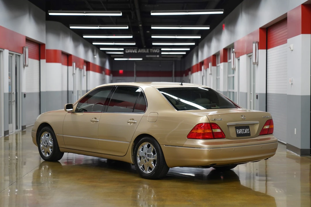 2002 Lexus LS 3rd Gen - Image 8 of 31