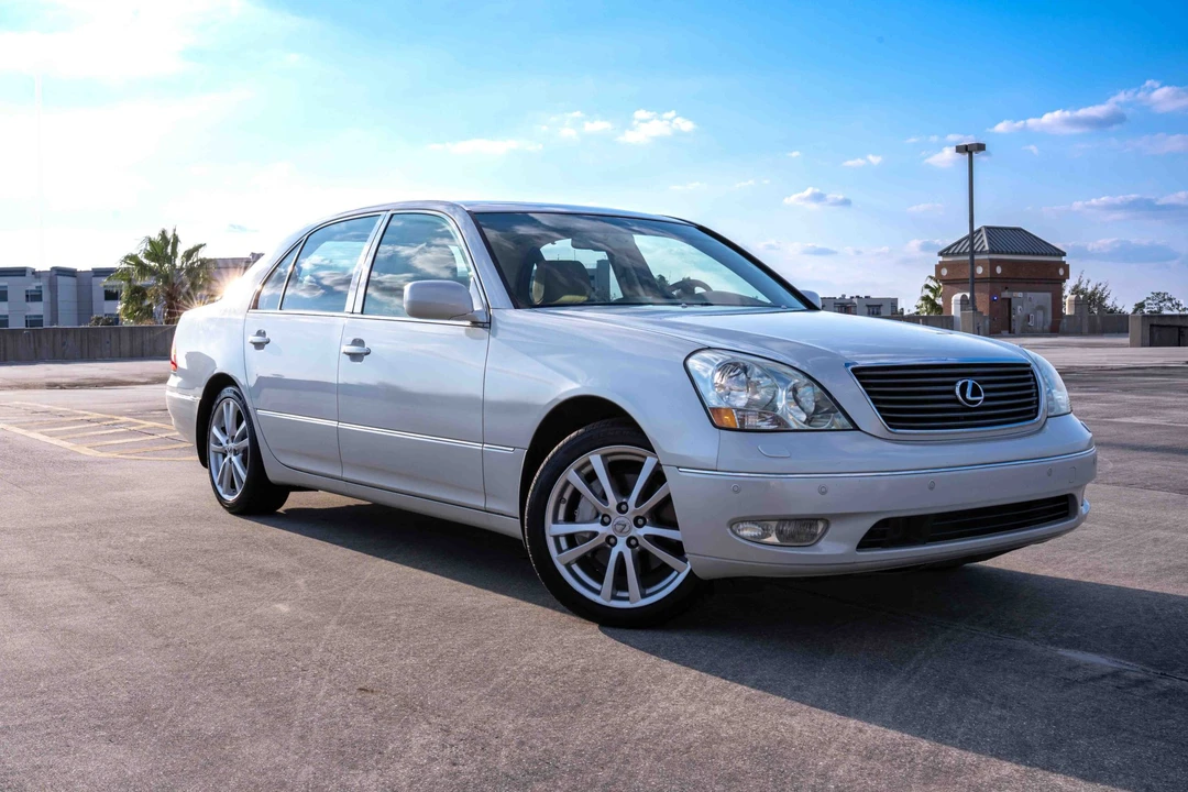 2002 Lexus LS 3rd Gen - Image 4 of 31
