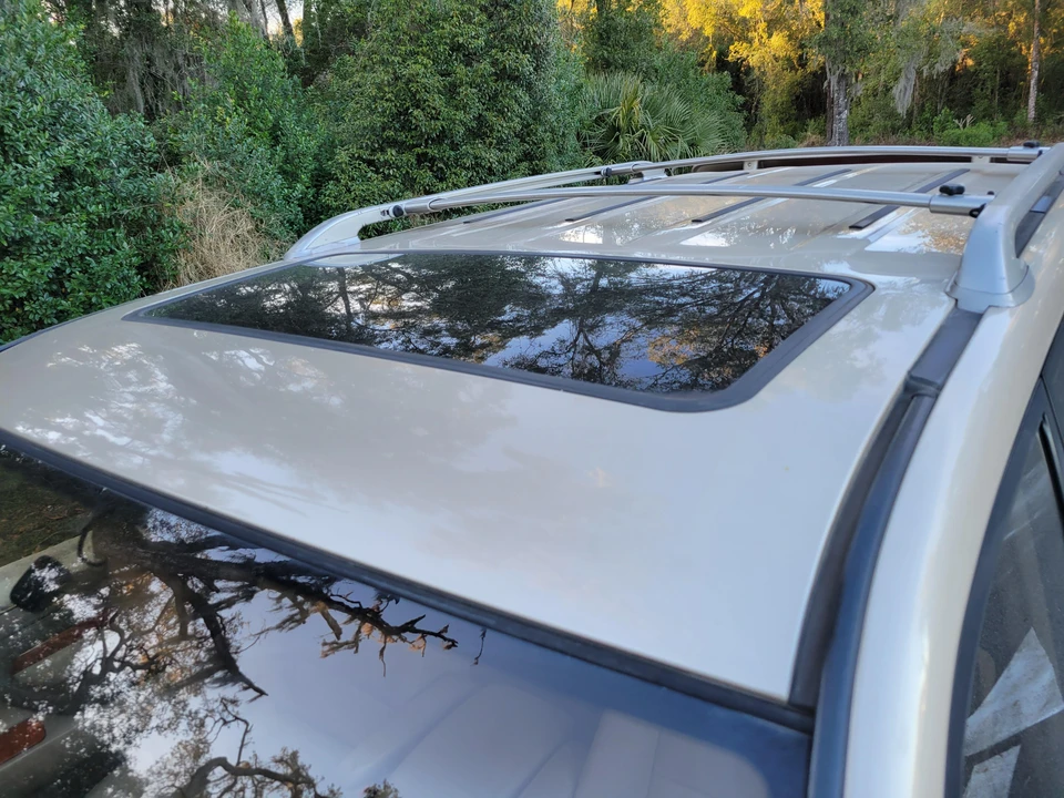 2002 Lexus LX 2nd Gen - Image 17 of 31