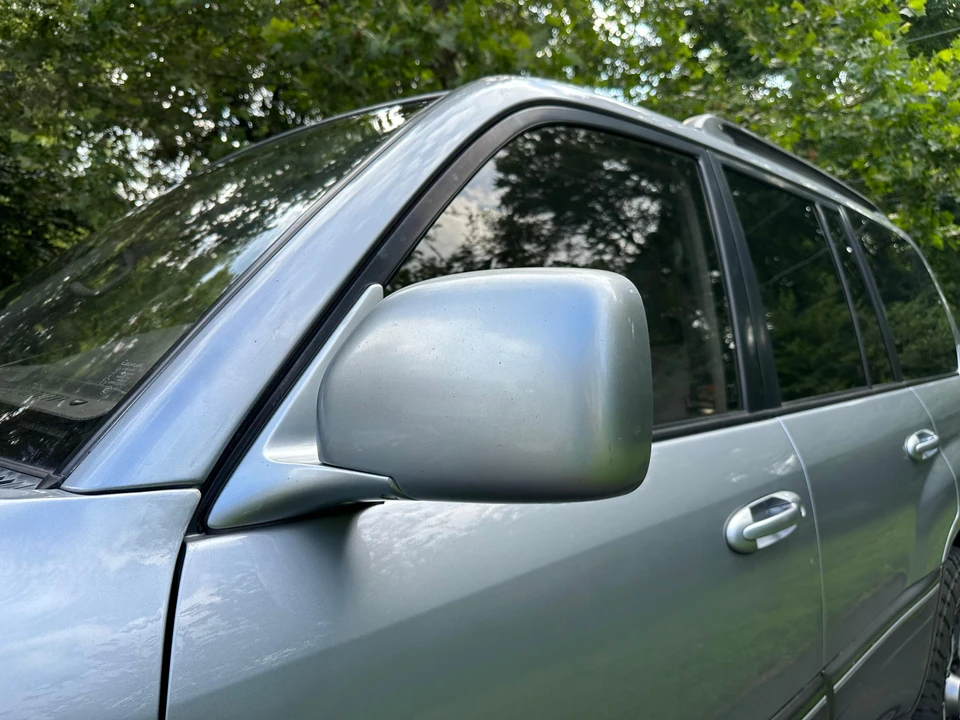 2002 Lexus LX 2nd Gen - Image 30 of 31