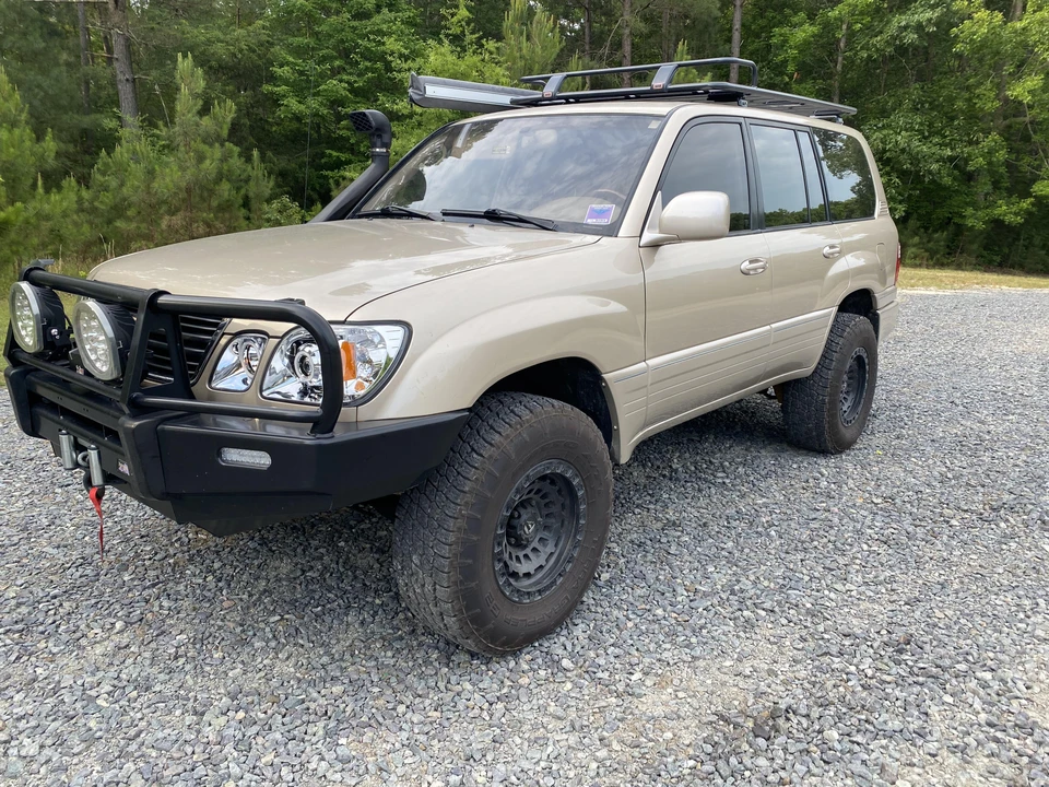 2002 Lexus LX 2nd Gen - Image 7 of 31
