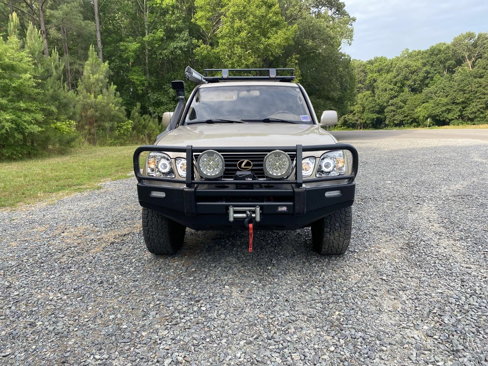 2002 Lexus LX 2nd Gen - Image 6 of 31