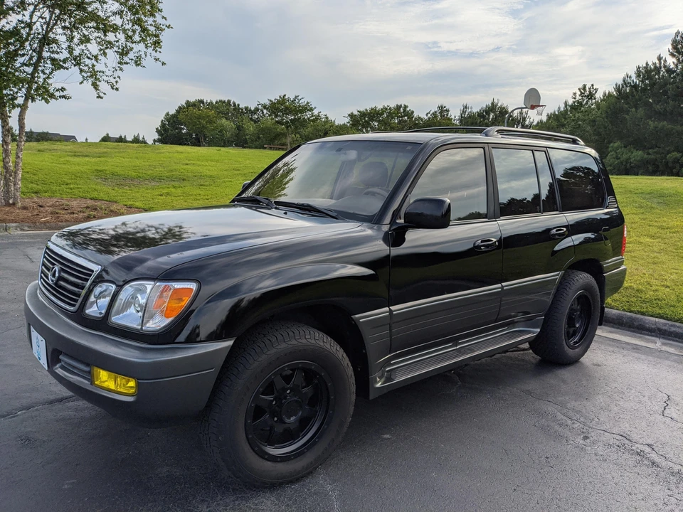 2002 Lexus LX 2nd Gen - Image 7 of 31