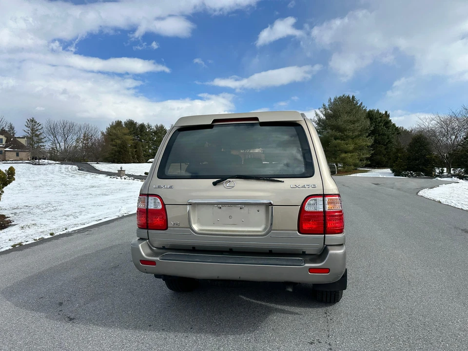 2002 Lexus LX 2nd Gen - Image 30 of 31