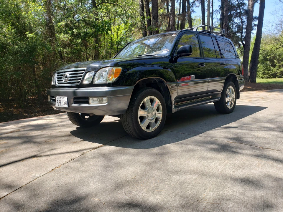 2002 Lexus LX 2nd Gen - Image 8 of 31