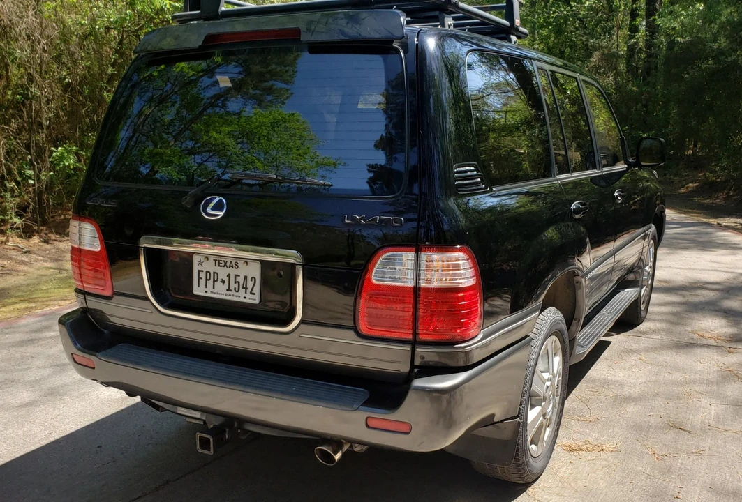 2002 Lexus LX 2nd Gen - Image 18 of 31