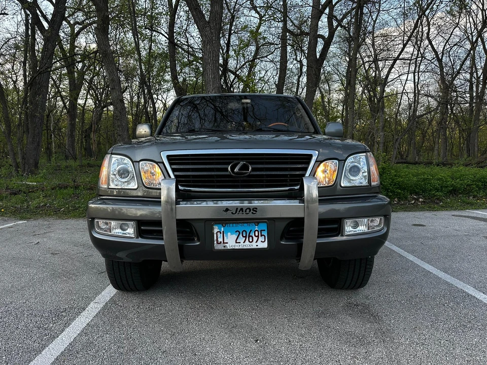 2002 Lexus LX 2nd Gen - Image 7 of 31