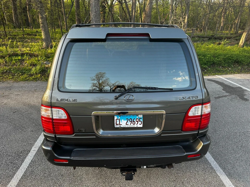 2002 Lexus LX 2nd Gen - Image 22 of 31