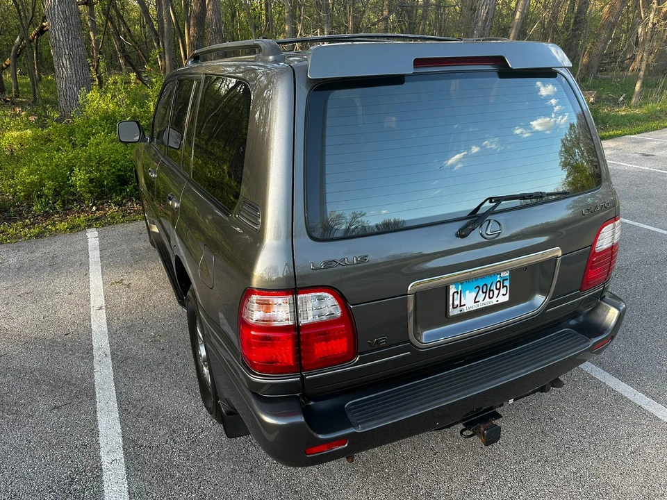 2002 Lexus LX 2nd Gen - Image 20 of 31