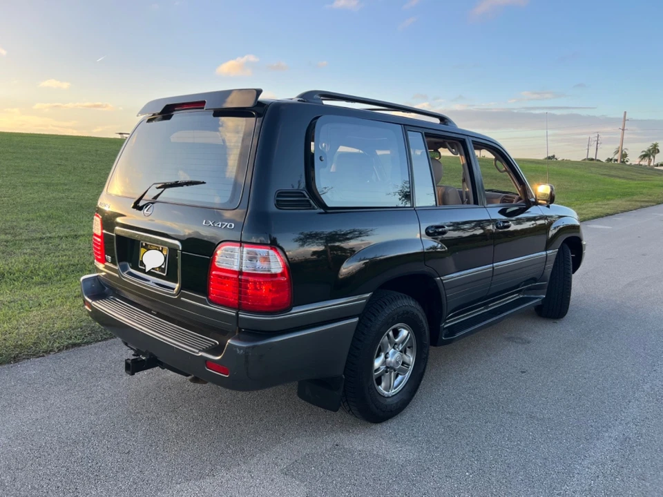 2002 Lexus LX 2nd Gen - Image 6 of 21