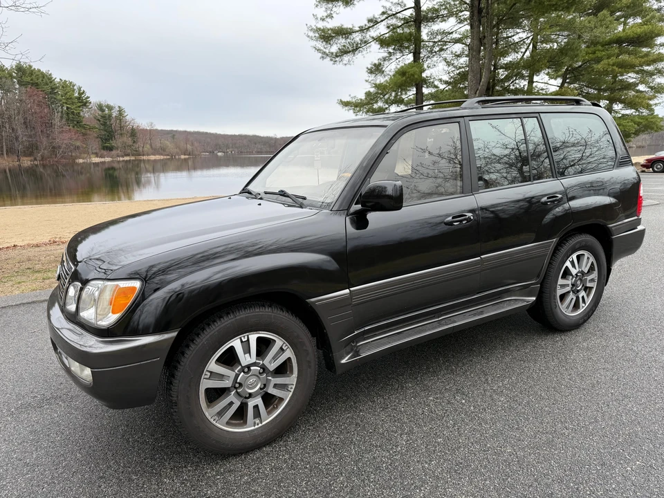 2002 Lexus LX 2nd Gen - Image 7 of 31