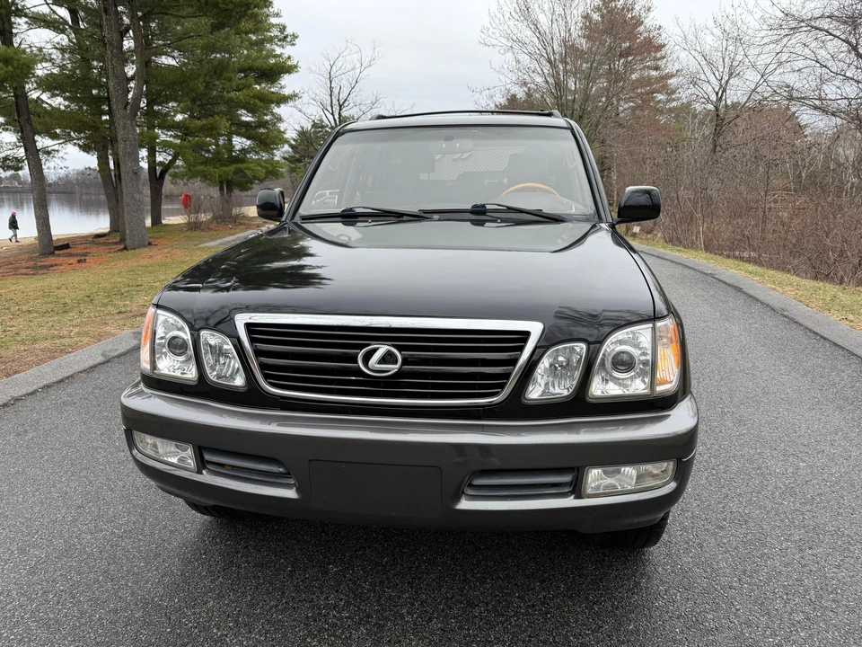 2002 Lexus LX 2nd Gen - Image 6 of 31