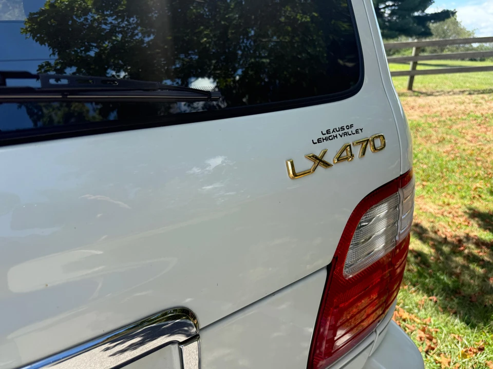 2002 Lexus LX 2nd Gen - Image 29 of 31