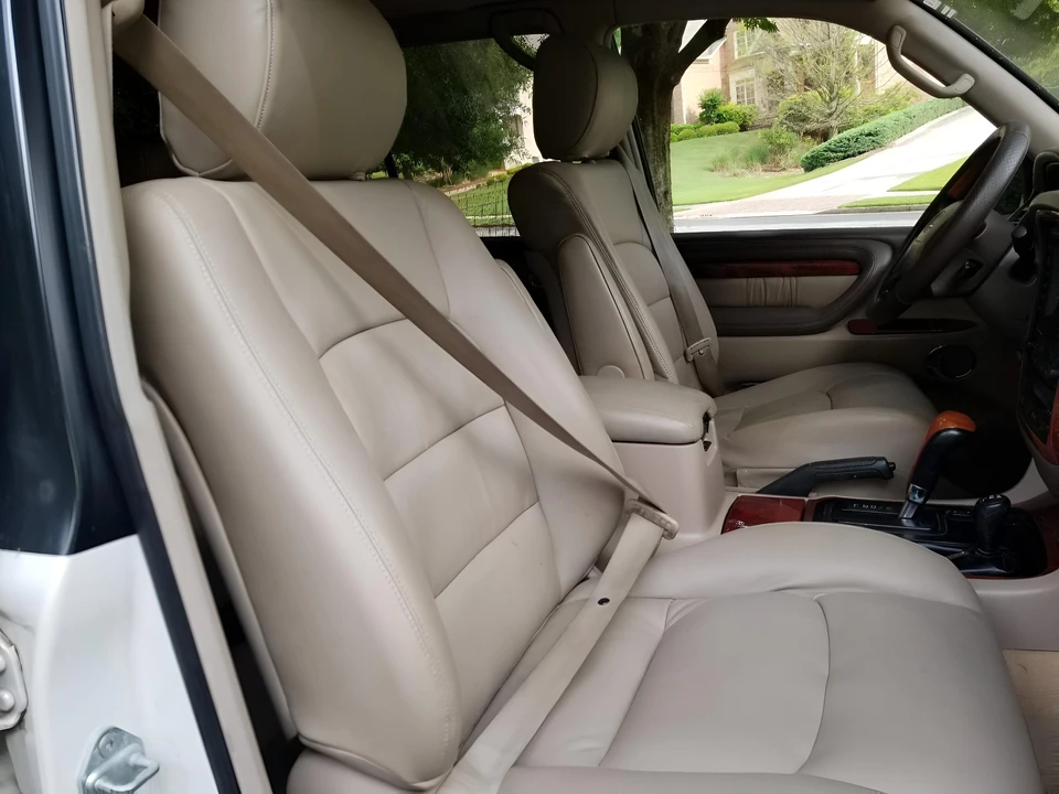 2002 Lexus LX 2nd Gen - Image 31 of 31