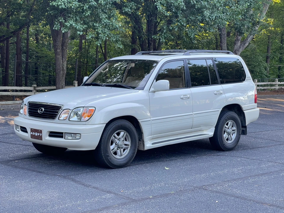 2002 Lexus LX 2nd Gen - Image 8 of 31